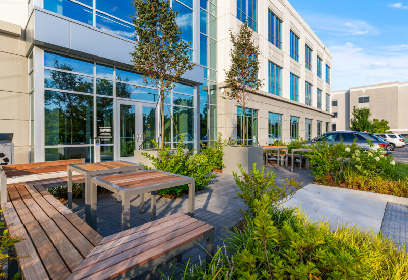 4000 Paramount_Patio3_IMG_1401+